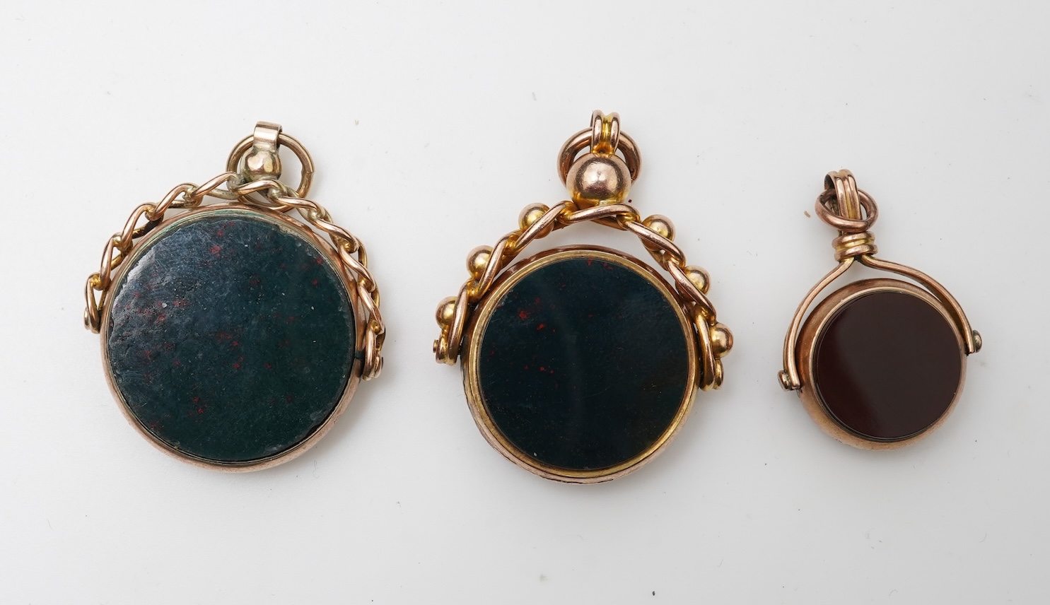 A collection of gold jewels and accessories, early 20th century